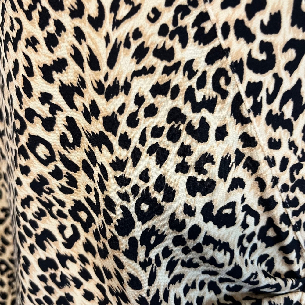 BCBG Max Azria Leopard 3/4 Sleeve Wrap Dress Size Large NWT - Picture 9 of 10